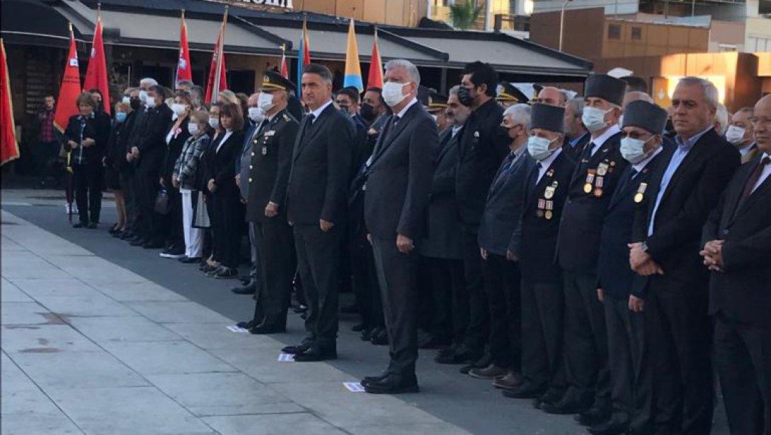 Gazi Mustafa Kemal Atatürk, vefatının 83. yılında ilçemiz Ahmet Piriştina Demokrasi Meydanı'nda düzenlenen çelenk sunma töreniyle anıldı.