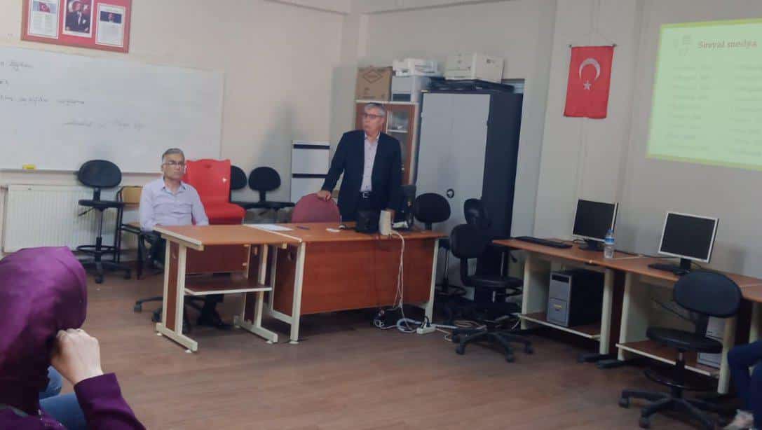 Şube müdürlerimiz Cebrail ASLAN ve Ayhan AK, Aile Okulu Projesi Eğitici Eğitimi Kursunu ziyaret ettiler.