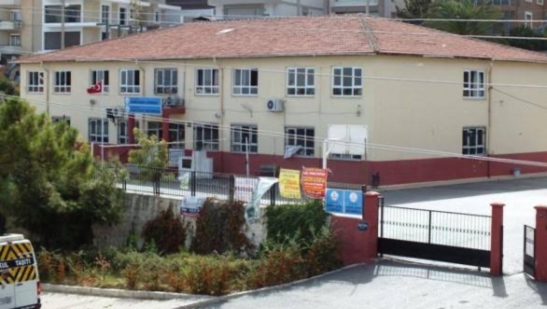 10. Dönem TÜBİTAK 4006 başvuru sonucuna göre İzmir genelinde 267 okulun başvurusu kabul edilmiştir. Bu okullardan biri olan Narlıdere Didem Işıklı İlk/Ortaokulumuzu tebrik ediyoruz.